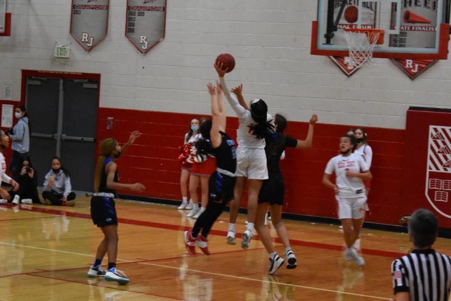 Girls+Basketball+Come+Back+From+1st+Half+Deficit%2C+Beat+Regis+59-57+%28Photo+Gallery%29