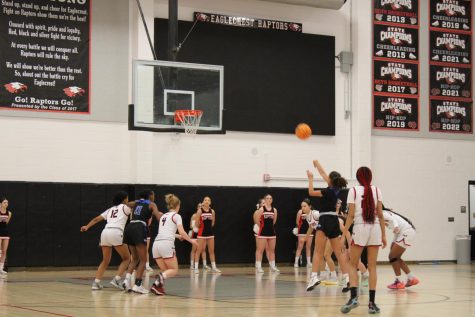 JV Girls Basketball @ Eaglecrest [Photo Gallery]