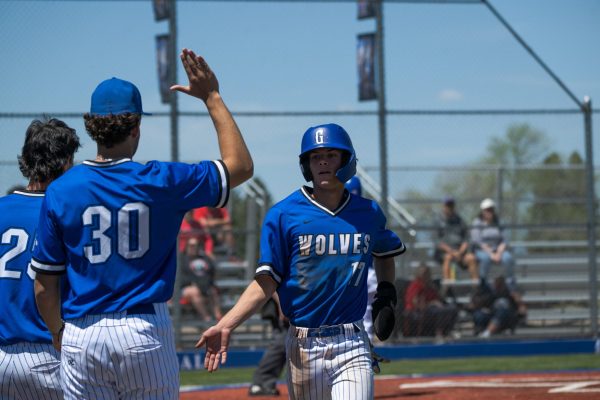 Baseball Defeats Smoky Hill 11-3 on Senior Night [PHOTO GALLERY]